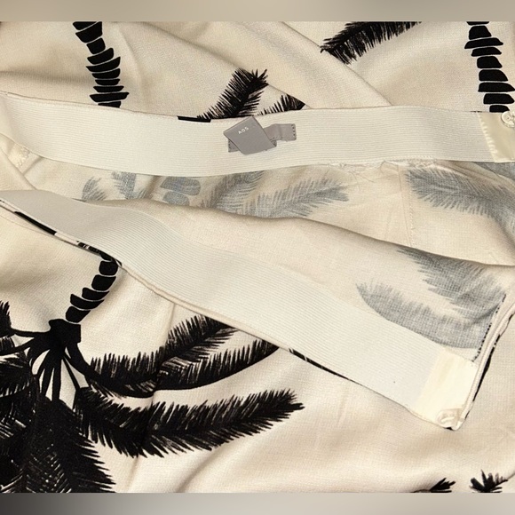 H&M Women’s Long Tropical Skirt - Picture 3 of 3